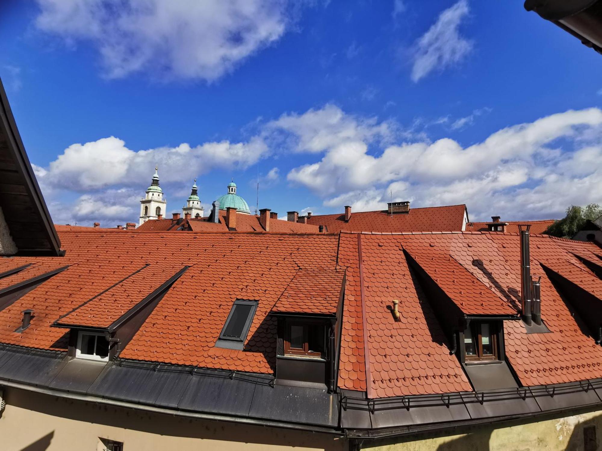 Under The Castle Apartments Ljubljana Luaran gambar